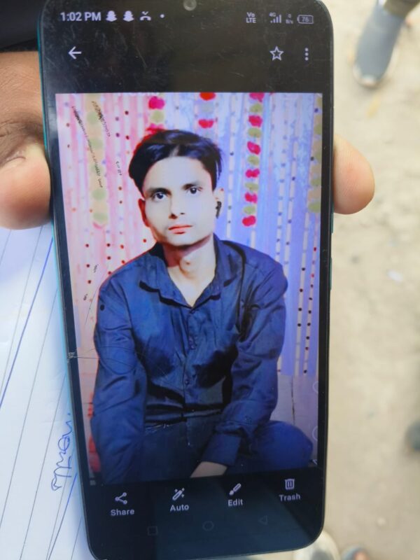 ट्रक की टक्कर से बाइक सवार युवक की मौत, साथी घायल