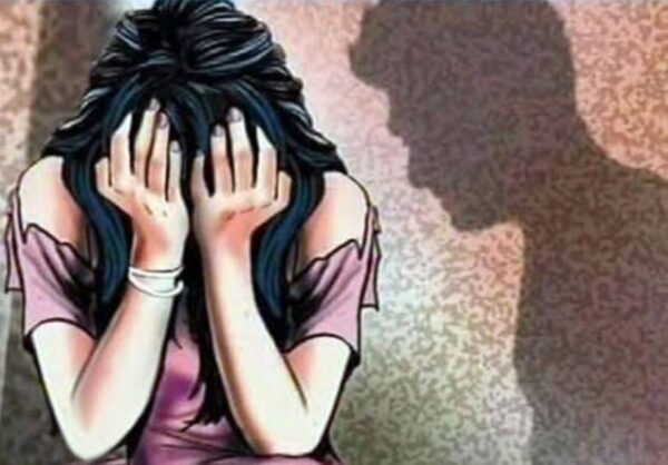 कोर्ट के आदेश पर युवक के खिलाफ मुकदमा दर्ज