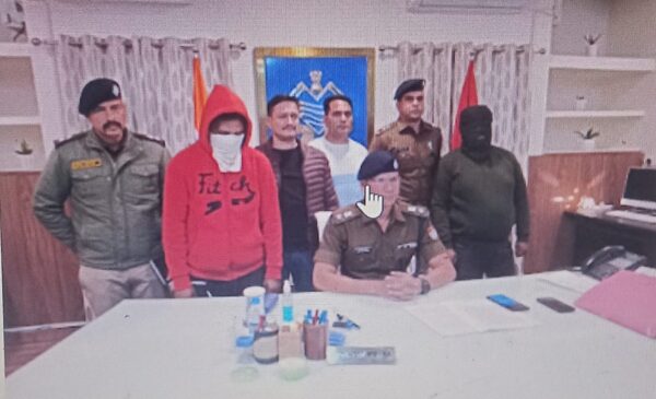33 करोड़ रूपये के संदिग्ध लेन देन के मामले का पुलिस ने किया खुलासा, पुलिस का अंदेशा मास्टरमाइंड अमेरिका से कर रहा है ऑपरेट