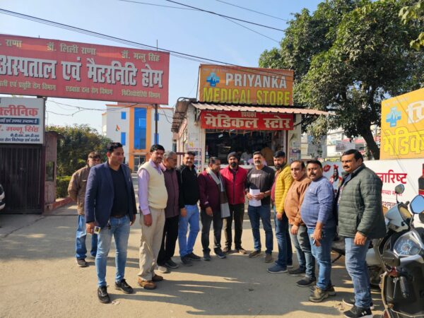 मेडिकल स्टोर के ताले तोड़ चोरो ने लाखों का सामान किया पार, व्यापार मंडल ने पुलिस प्रशासन के खिलाफ  धरना देने की चेतावनी दी