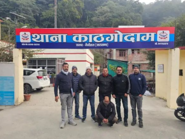 उत्तराखंड और उत्तर प्रदेश के कई जनपदों को नेपाल से लाकर कर रहा था ड्रग तस्कर रविन्द्र को गिरफ्तार किया।