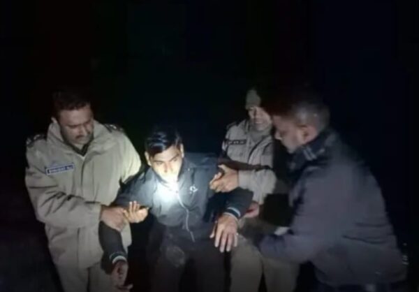 एनकाउंटर का दौर जारी. पुलिस मुठभेड़ में बदमाश के पैर पर लगी गोली