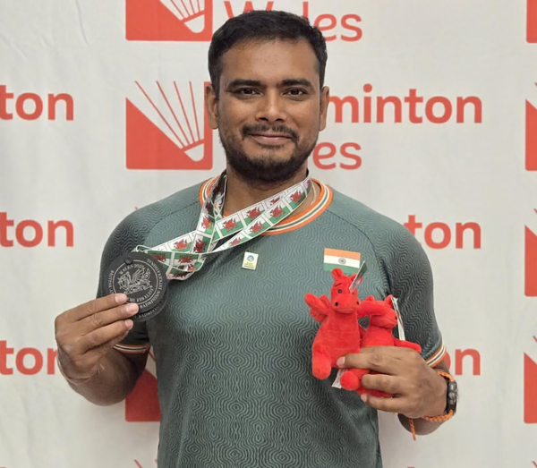 रुद्रपुर के मनोज सरकार ने पैरा-बैडमिंटन में जीते दो कांस्य, उत्तराखंड के खिलाड़ियों ने बिखेरी चमक