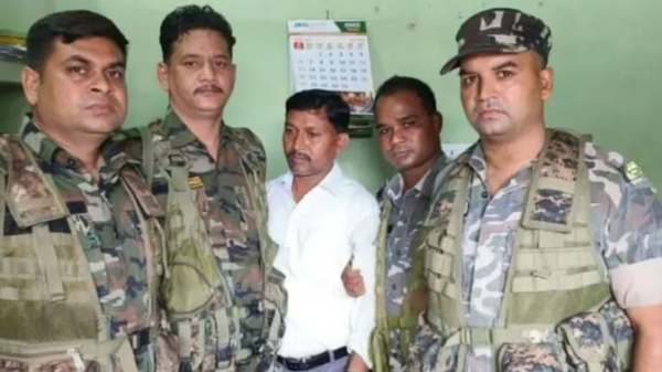 लातेहार में रोजगार सेवक ₹5,000 की रिश्वत लेते रंगे हाथ गिरफ्तार, ACB की कार्रवाई से हड़कंप
