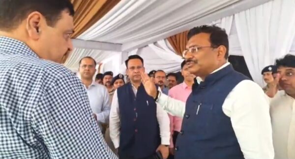 मुख्य सचिव आनंद वर्धन और डीजीपी दीपम सेठ ने रुद्रपुर में गृहमंत्री अमित शाह के कार्यक्रम की तैयारियों का लिया जायजा, स्टेडियम का किया पूर्ण निरीक्षण